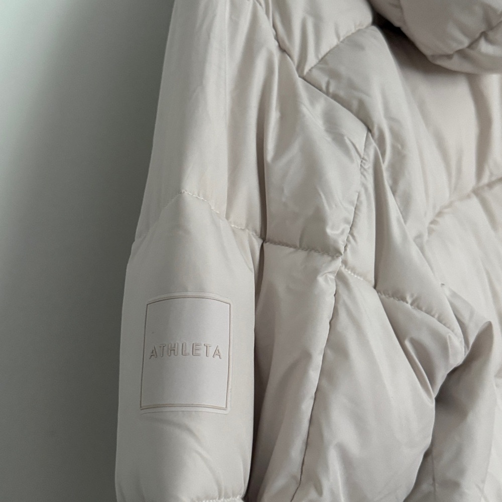 NWT Athleta Bone Stratus Puffer Jacket, Small coat hooded ivory - Picture 14 of 15